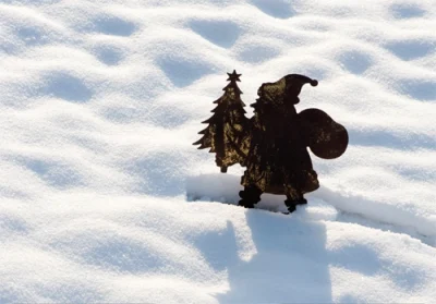 Grußkarte M mit Briefumschlag. Motiv: Weihnachtsmann im Schnee